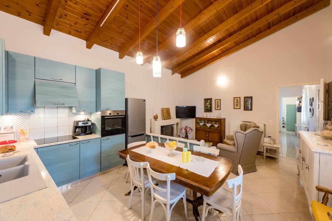 Kiko, The Coastline House Villa Kato Achaia Exterior photo